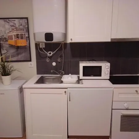 Center Martim Moniz * Lisbona